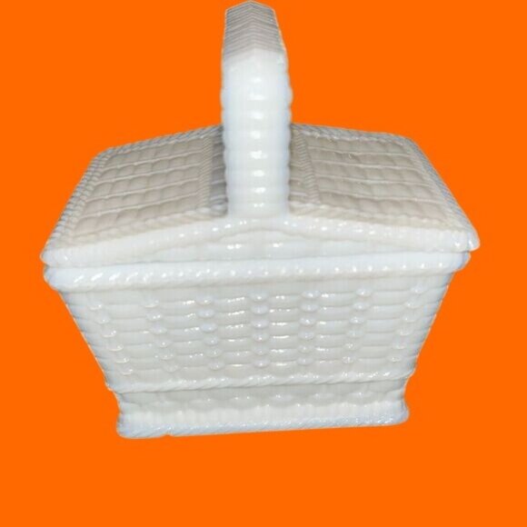 Vintage Westmoreland Milk Glass Miniature Woven Basket Trinket Box With Lid USA